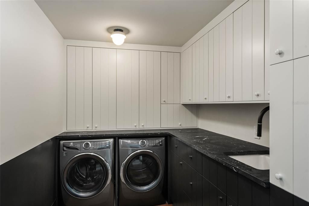 For Sale: $4,750,000 (4 beds, 5 baths, 3850 Square Feet)