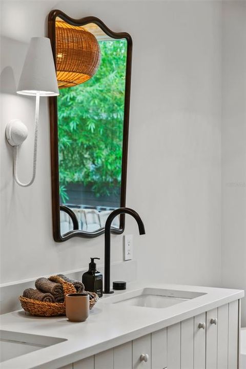 For Sale: $4,750,000 (4 beds, 5 baths, 3850 Square Feet)