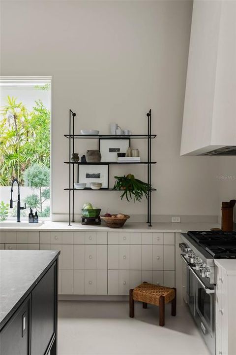 For Sale: $4,750,000 (4 beds, 5 baths, 3850 Square Feet)