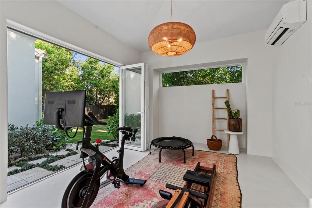 For Sale: $4,750,000 (4 beds, 5 baths, 3850 Square Feet)