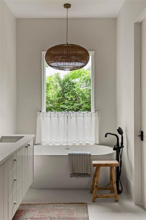 For Sale: $4,750,000 (4 beds, 5 baths, 3850 Square Feet)