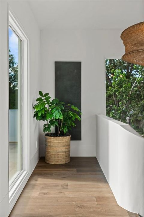 For Sale: $4,750,000 (4 beds, 5 baths, 3850 Square Feet)