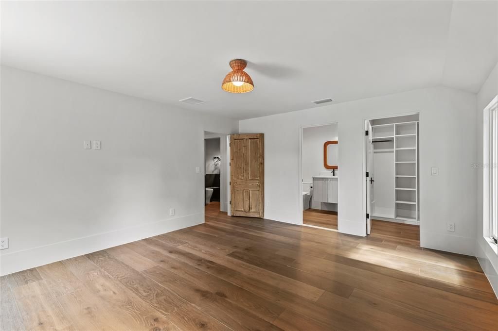 For Sale: $4,750,000 (4 beds, 5 baths, 3850 Square Feet)