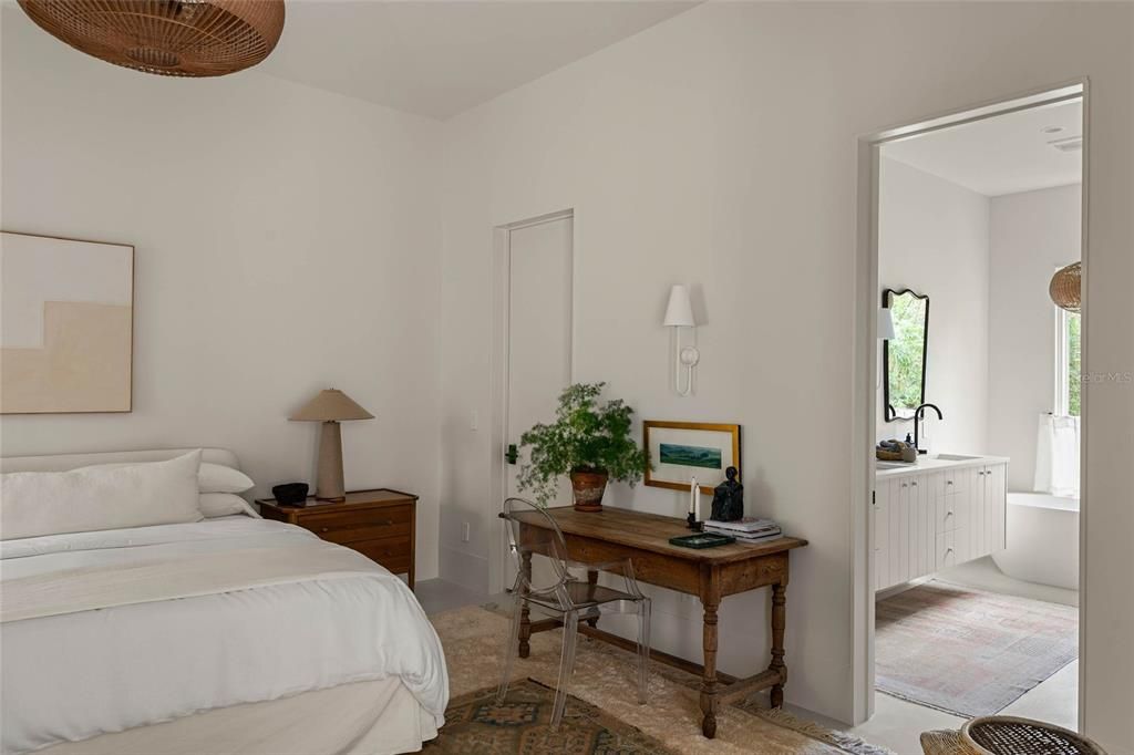 For Sale: $4,750,000 (4 beds, 5 baths, 3850 Square Feet)