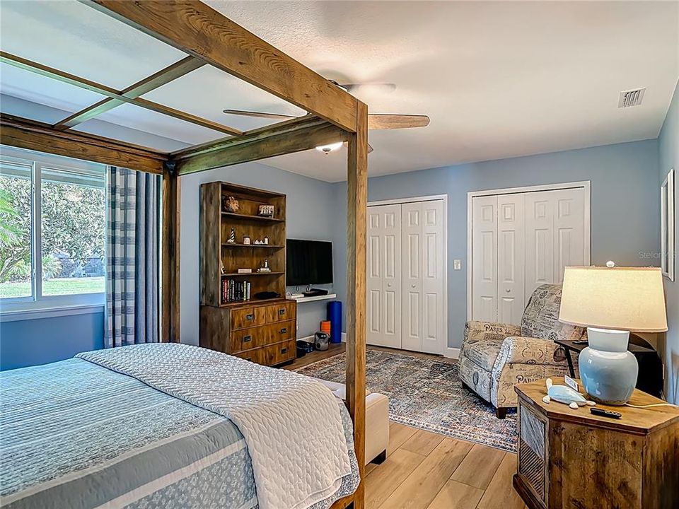 Active With Contract: $500,000 (2 beds, 2 baths, 1824 Square Feet)