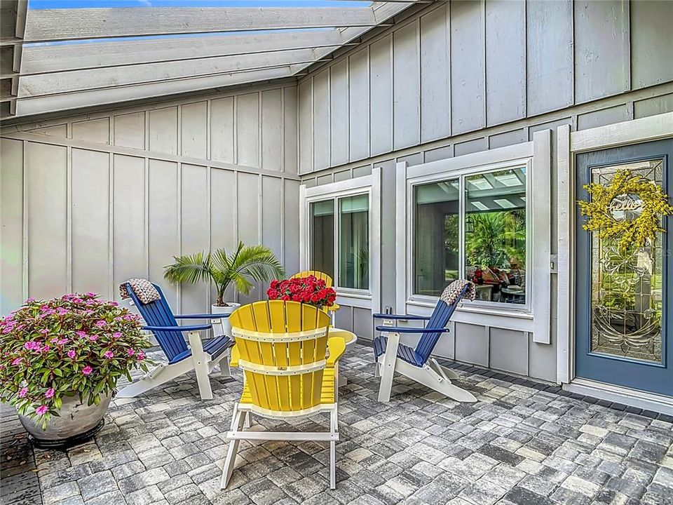 Active With Contract: $500,000 (2 beds, 2 baths, 1824 Square Feet)