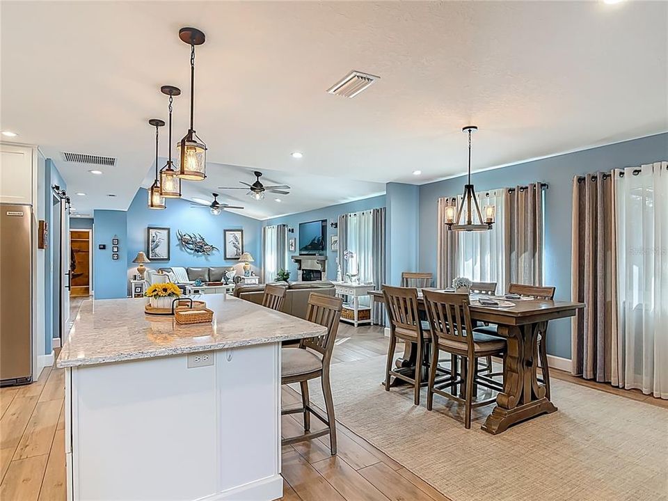 Active With Contract: $500,000 (2 beds, 2 baths, 1824 Square Feet)