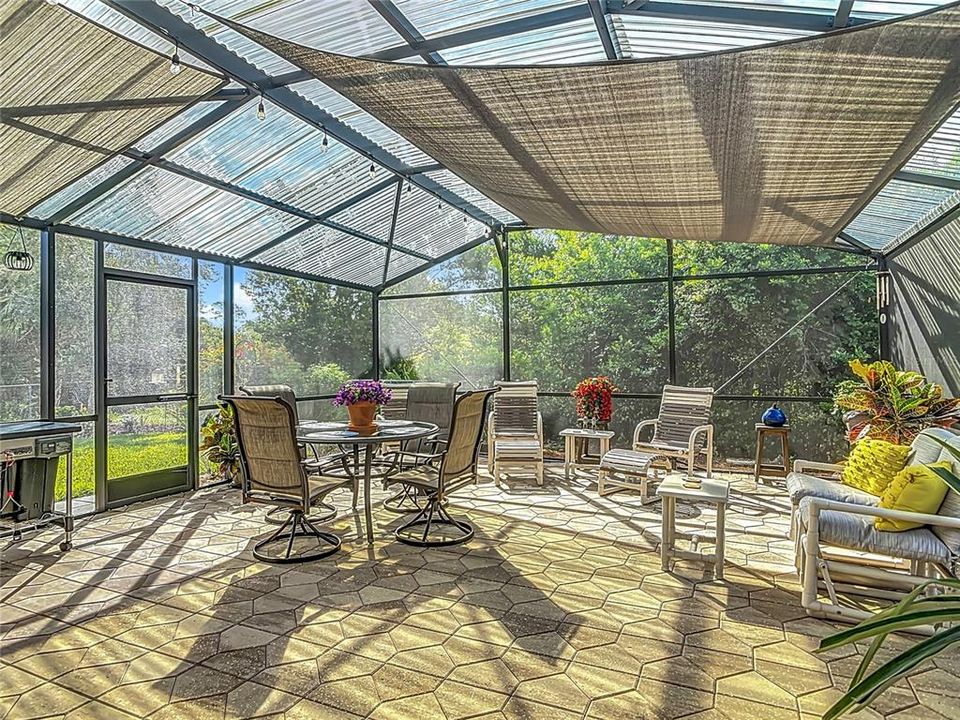 Active With Contract: $500,000 (2 beds, 2 baths, 1824 Square Feet)