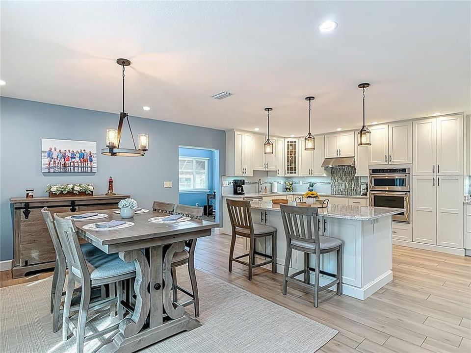 Active With Contract: $500,000 (2 beds, 2 baths, 1824 Square Feet)