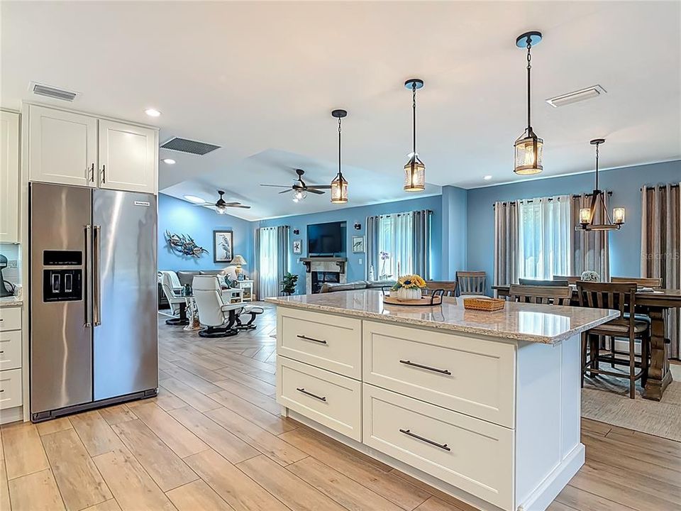 Active With Contract: $500,000 (2 beds, 2 baths, 1824 Square Feet)