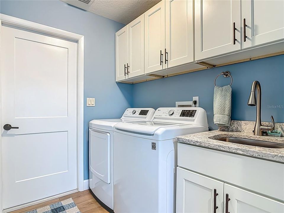 Active With Contract: $500,000 (2 beds, 2 baths, 1824 Square Feet)