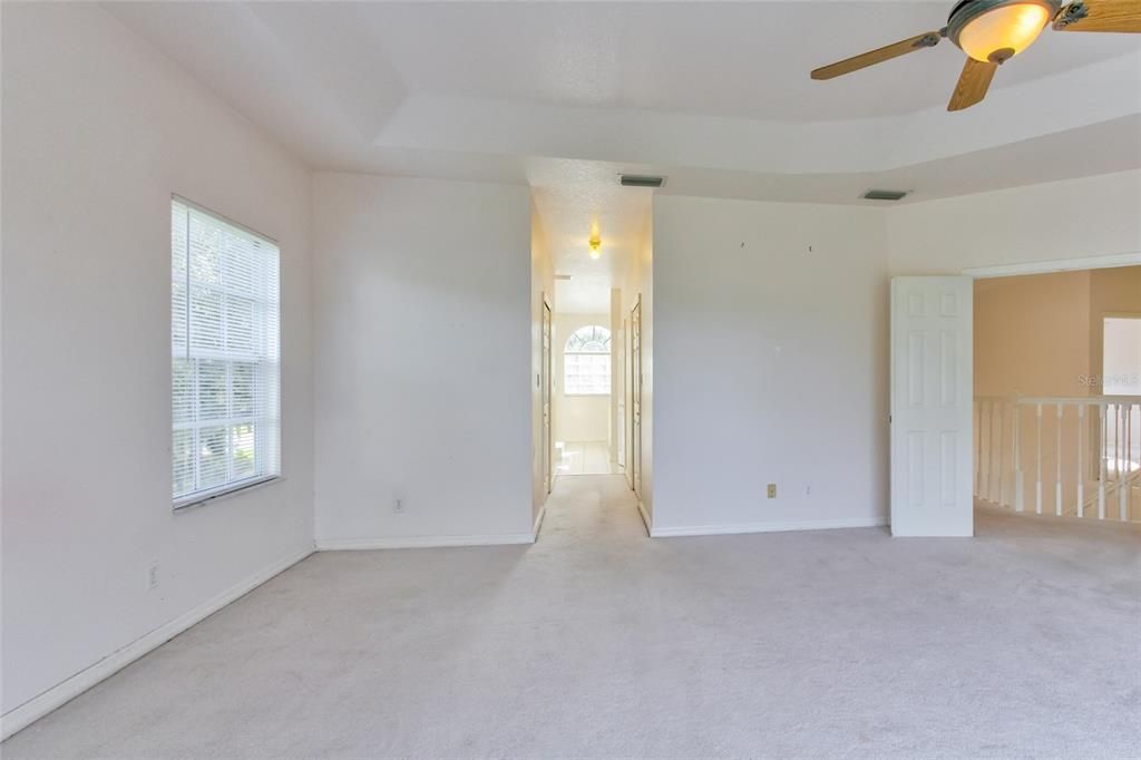 Под контрактом: $2,700 (4 спален, 3 ванн, 2863 Квадратных фут)