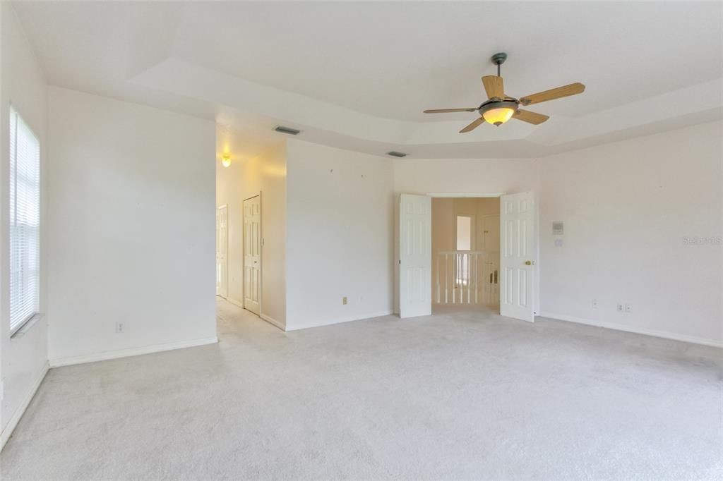 Под контрактом: $2,700 (4 спален, 3 ванн, 2863 Квадратных фут)