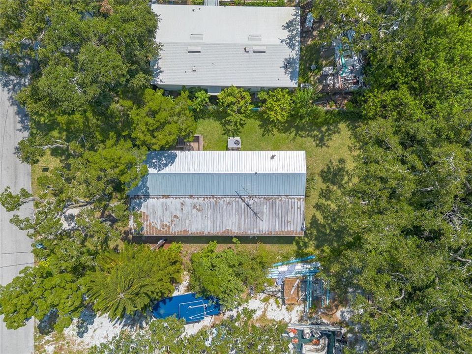 合同活跃: $115,000 (2 贝兹, 1 浴室, 770 平方英尺)