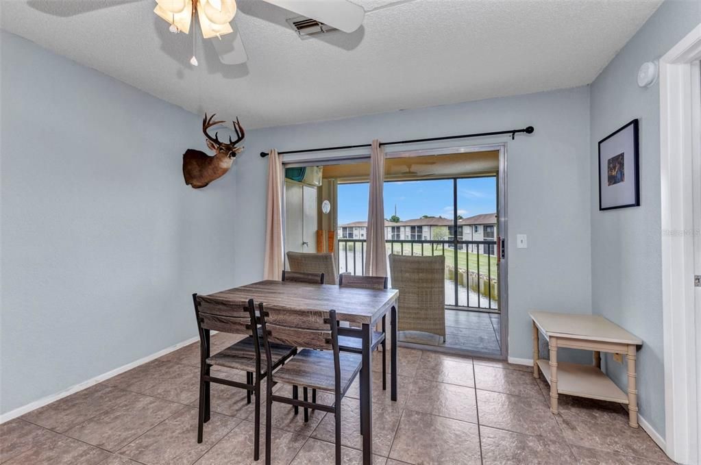 待售: $160,000 (2 贝兹, 2 浴室, 860 平方英尺)