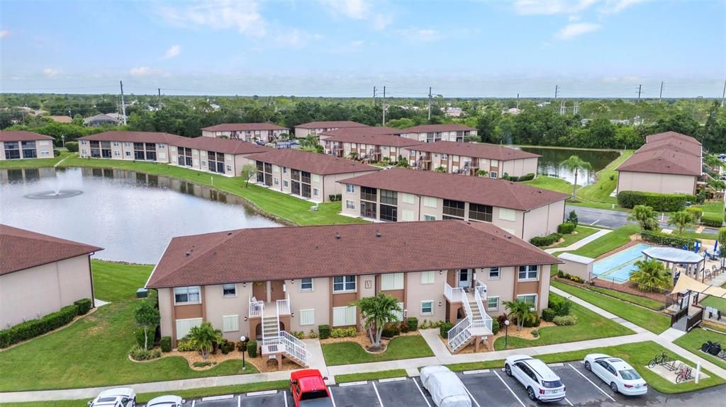 待售: $160,000 (2 贝兹, 2 浴室, 860 平方英尺)