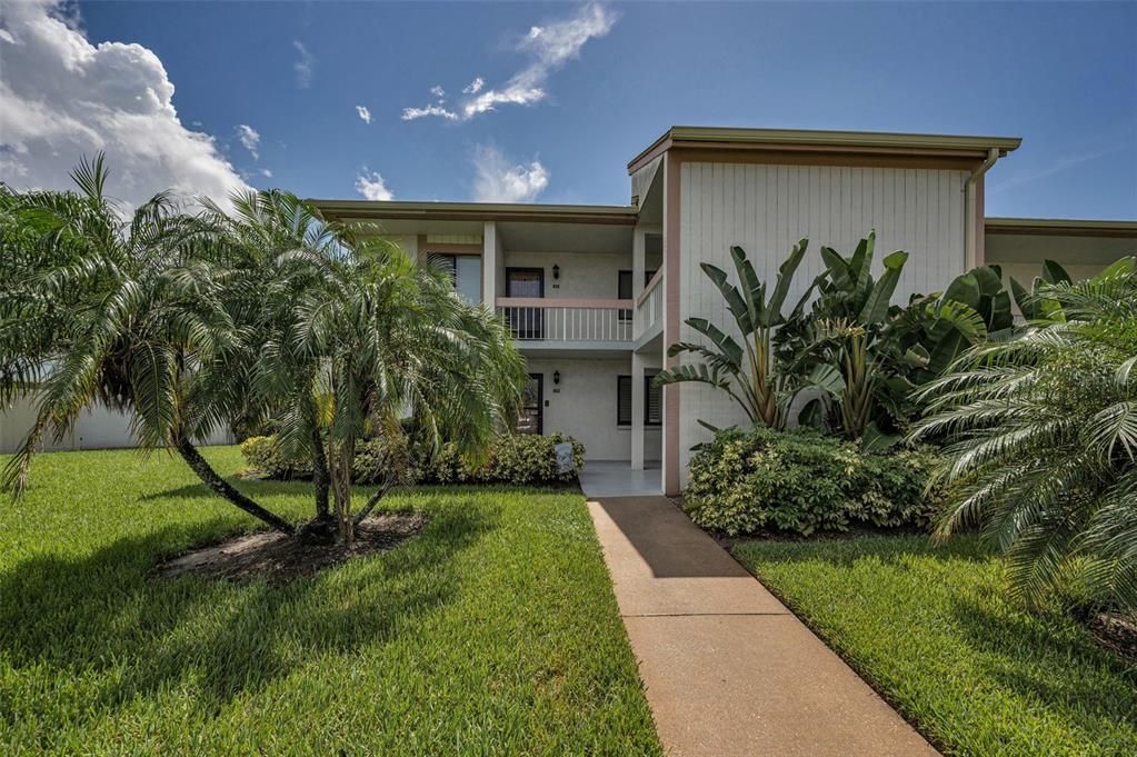 For Sale: $220,000 (2 beds, 2 baths, 1148 Square Feet)