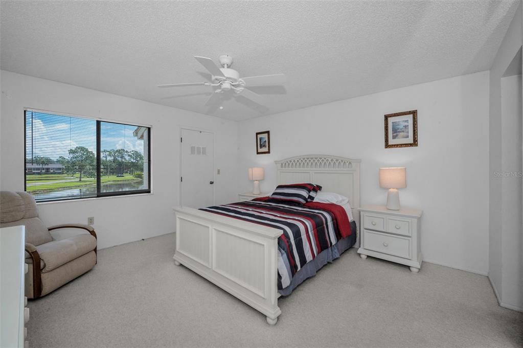 For Sale: $220,000 (2 beds, 2 baths, 1148 Square Feet)