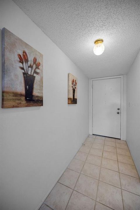 For Sale: $220,000 (2 beds, 2 baths, 1148 Square Feet)