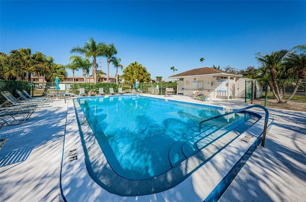 For Sale: $220,000 (2 beds, 2 baths, 1148 Square Feet)