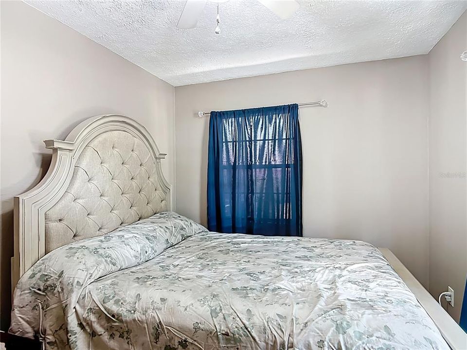 For Sale: $180,000 (3 beds, 2 baths, 1596 Square Feet)