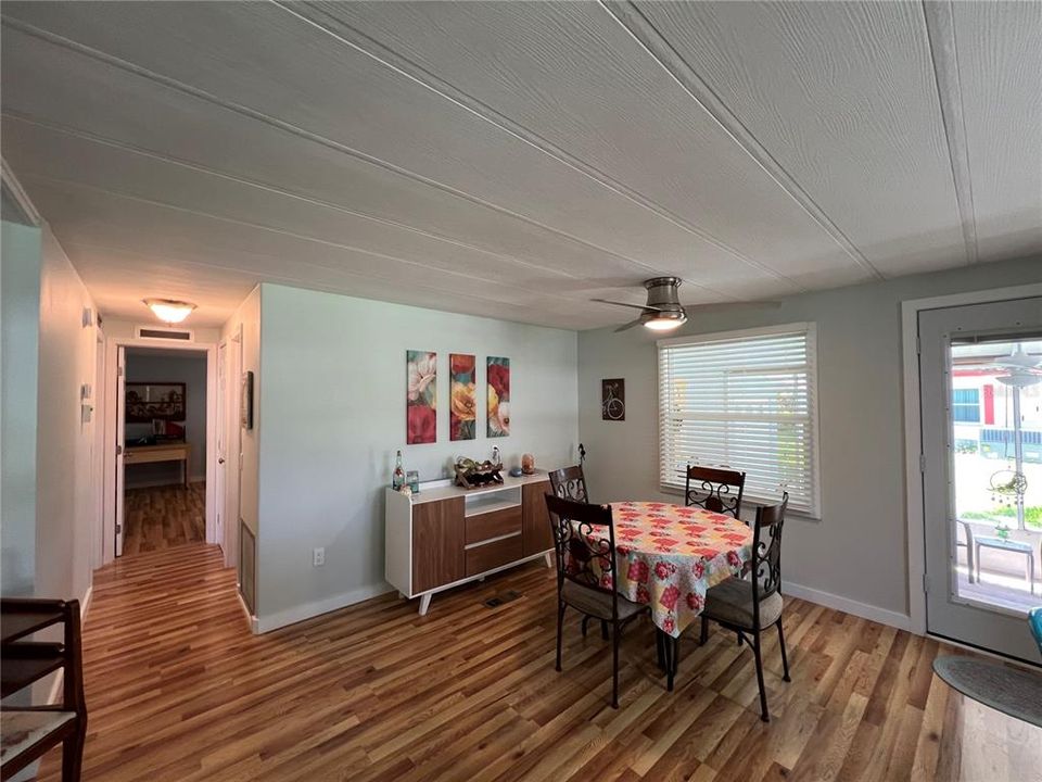 Active With Contract: $192,000 (2 beds, 2 baths, 1344 Square Feet)