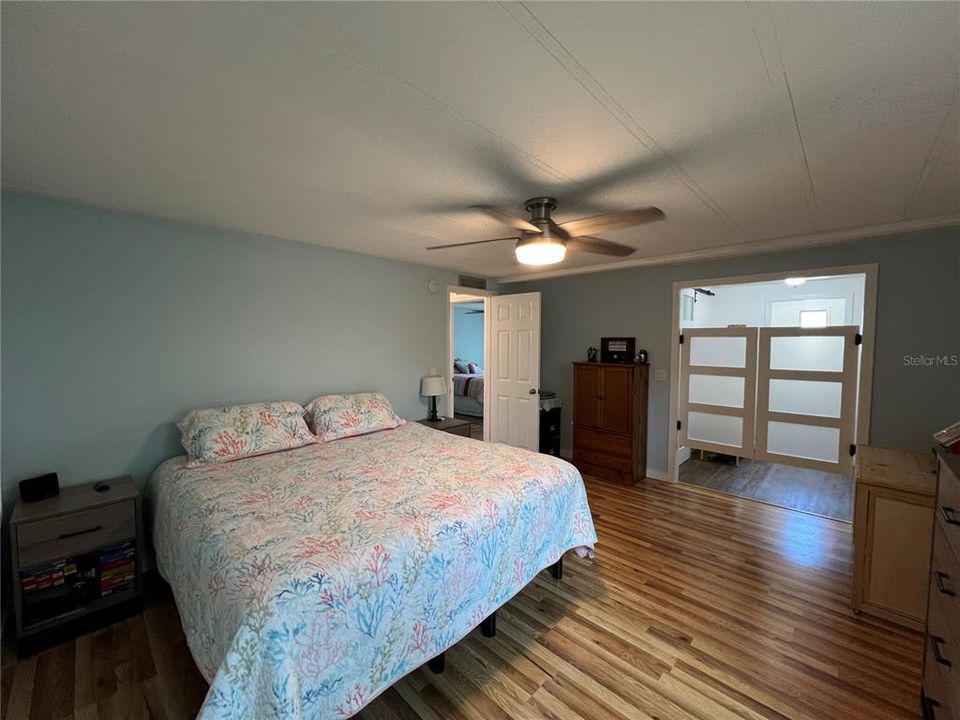 Active With Contract: $192,000 (2 beds, 2 baths, 1344 Square Feet)