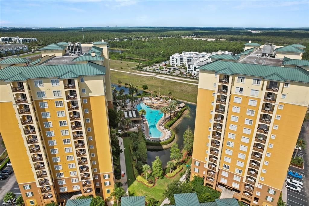 Activo con contrato: $379,000 (4 camas, 4 baños, 2141 Pies cuadrados)