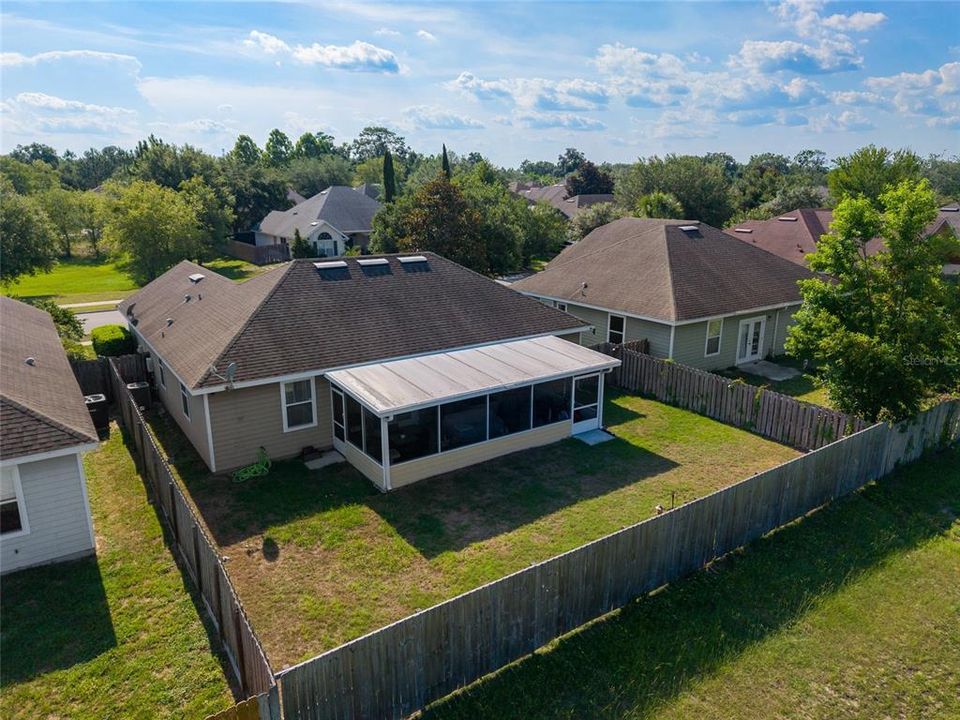 Active With Contract: $305,000 (3 beds, 2 baths, 1402 Square Feet)