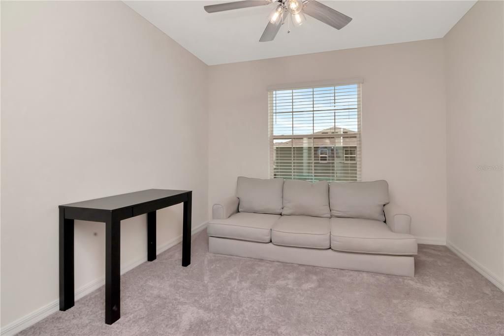 合同活跃: $269,000 (3 贝兹, 2 浴室, 1673 平方英尺)