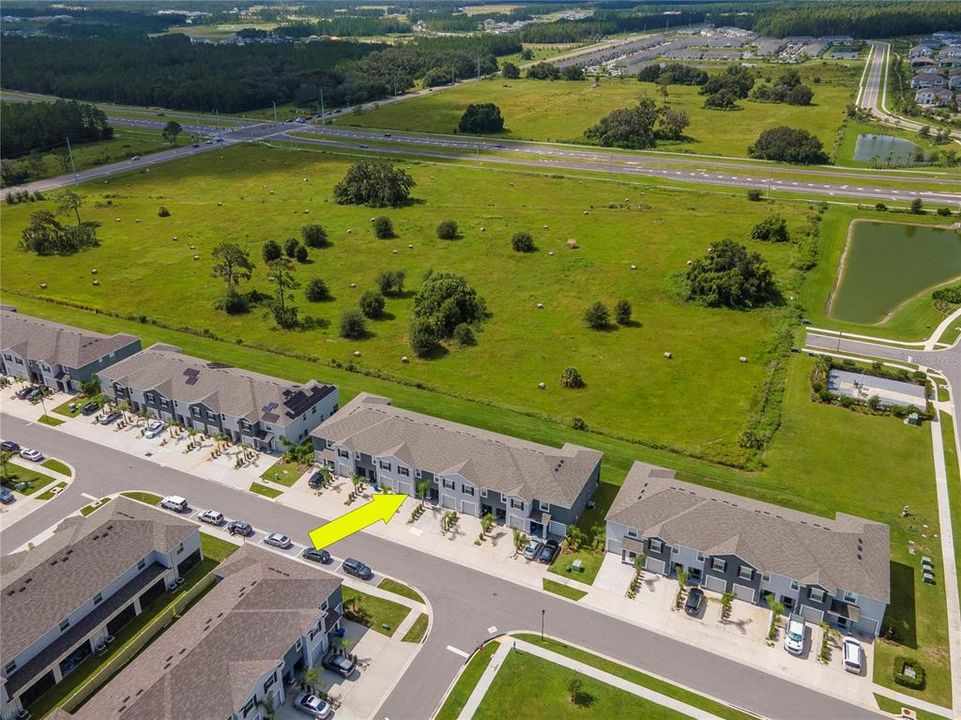 合同活跃: $269,000 (3 贝兹, 2 浴室, 1673 平方英尺)