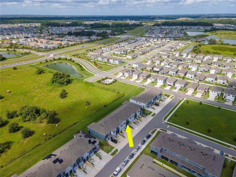 合同活跃: $269,000 (3 贝兹, 2 浴室, 1673 平方英尺)