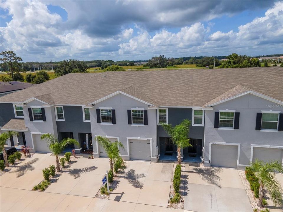 合同活跃: $269,000 (3 贝兹, 2 浴室, 1673 平方英尺)