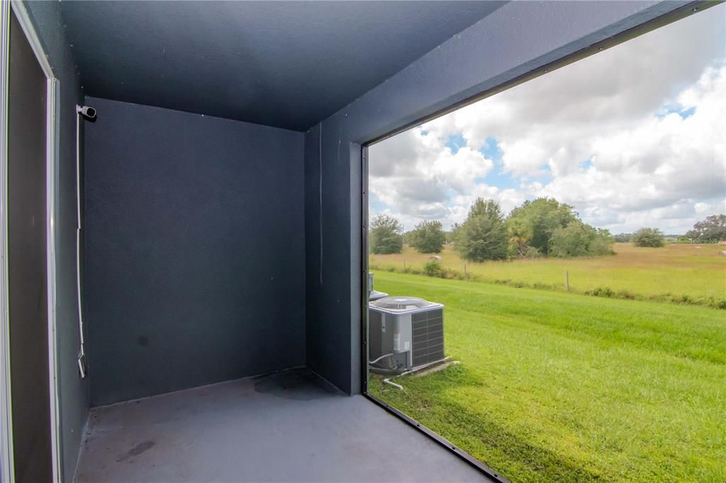 合同活跃: $269,000 (3 贝兹, 2 浴室, 1673 平方英尺)