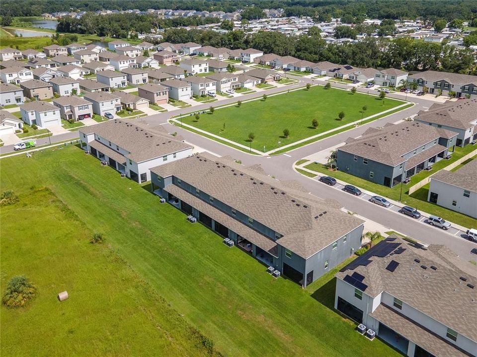 合同活跃: $269,000 (3 贝兹, 2 浴室, 1673 平方英尺)