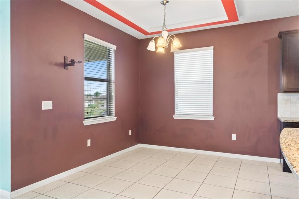 For Rent: $2,890 (5 beds, 2 baths, 2594 Square Feet)