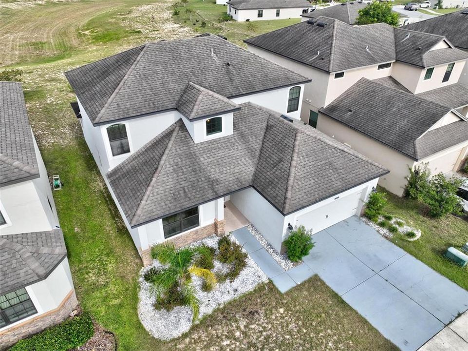 For Rent: $2,890 (5 beds, 2 baths, 2594 Square Feet)