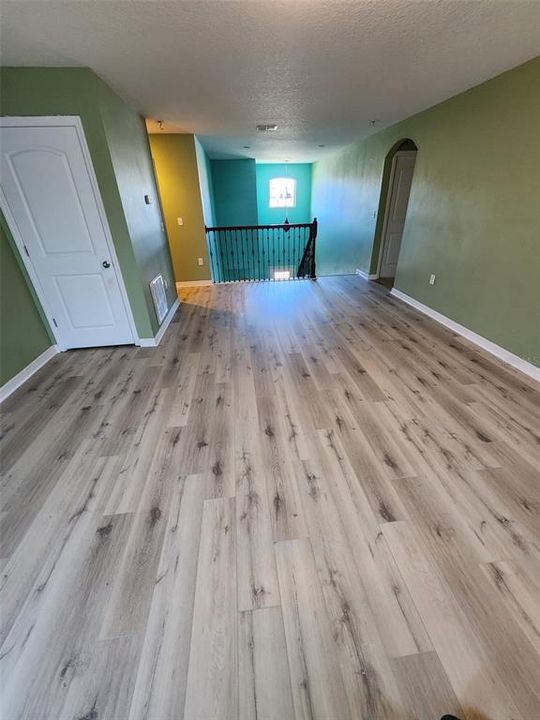 For Rent: $2,890 (5 beds, 2 baths, 2594 Square Feet)