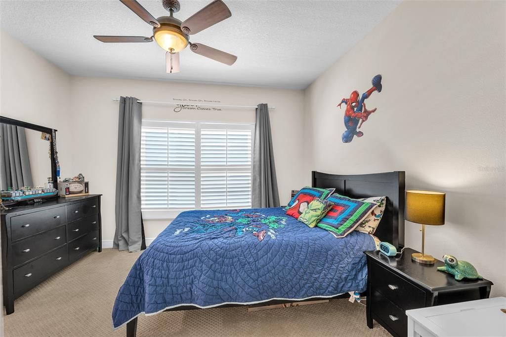 Под контрактом: $724,900 (4 спален, 3 ванн, 3135 Квадратных фут)