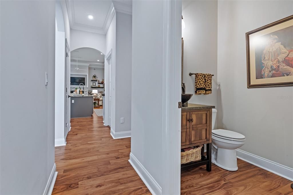 Под контрактом: $1,450,000 (5 спален, 4 ванн, 4225 Квадратных фут)