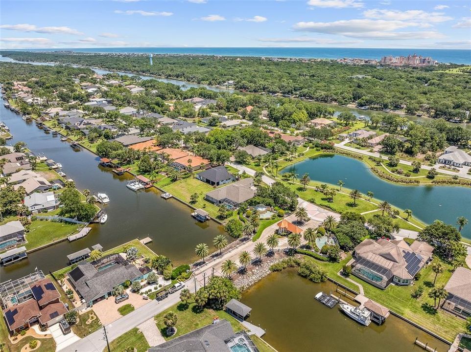 Под контрактом: $1,450,000 (5 спален, 4 ванн, 4225 Квадратных фут)