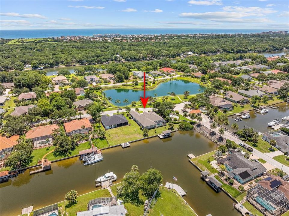 Под контрактом: $1,450,000 (5 спален, 4 ванн, 4225 Квадратных фут)