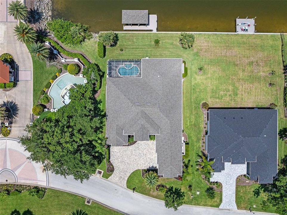 Под контрактом: $1,450,000 (5 спален, 4 ванн, 4225 Квадратных фут)