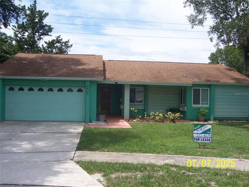 最近租的: $2,300 (4 贝兹, 2 浴室, 1478 平方英尺)