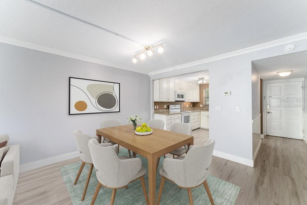 待售: $289,000 (2 贝兹, 2 浴室, 1163 平方英尺)