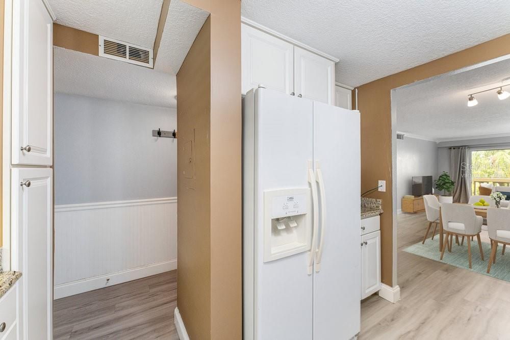 待售: $289,000 (2 贝兹, 2 浴室, 1163 平方英尺)