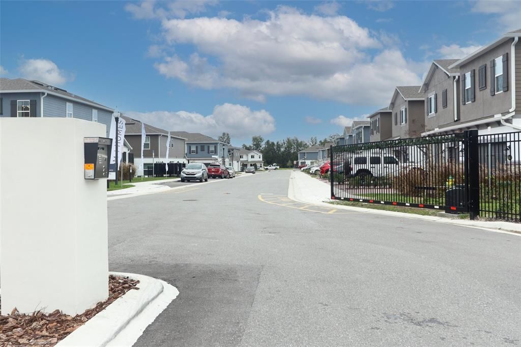 Active With Contract: $2,500 (3 beds, 2 baths, 1379 Square Feet)