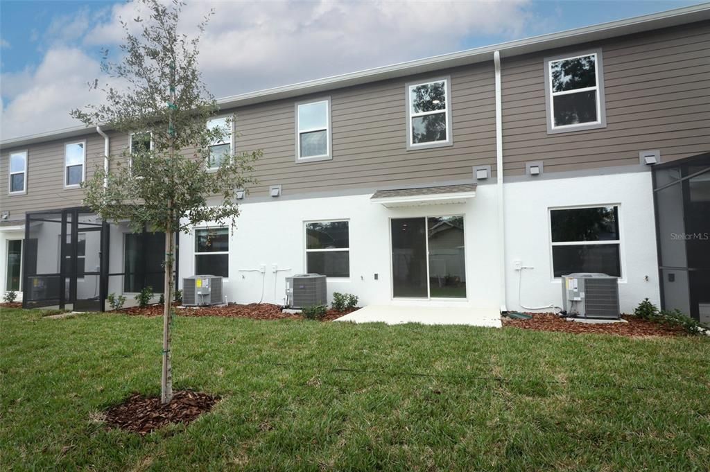 Active With Contract: $2,500 (3 beds, 2 baths, 1379 Square Feet)