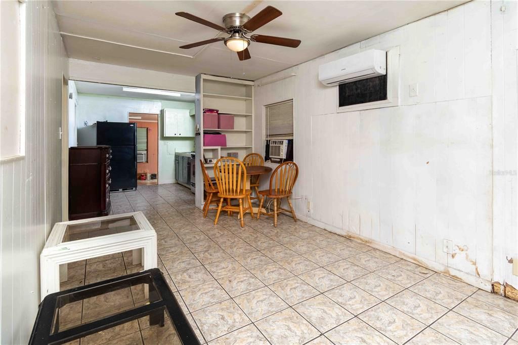 En Venta: $420,000 (5 camas, 0 baños, 1188 Pies cuadrados)