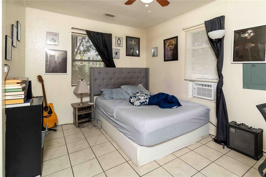 En Venta: $420,000 (5 camas, 0 baños, 1188 Pies cuadrados)